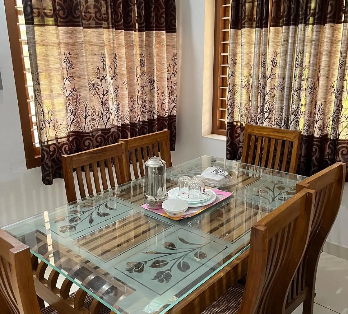 Safari Homestay, Malayattoor Kodanād